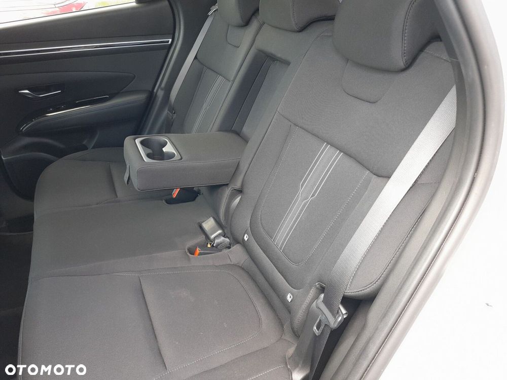 Hyundai Tucson 1.6 T-GDi HEV Executive 4WD - 18
