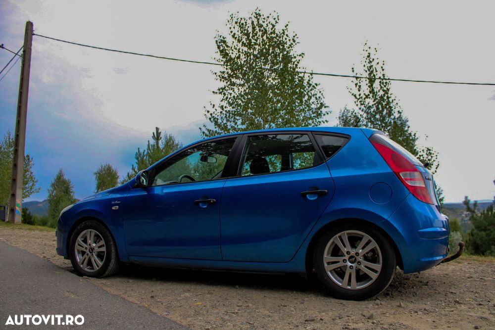 Hyundai i30 1.6 CRDI GL VM Comfort - 3