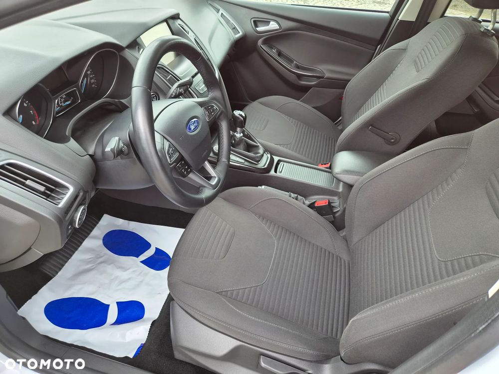 Ford Focus - 14