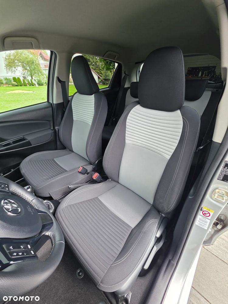 Toyota Yaris - 14