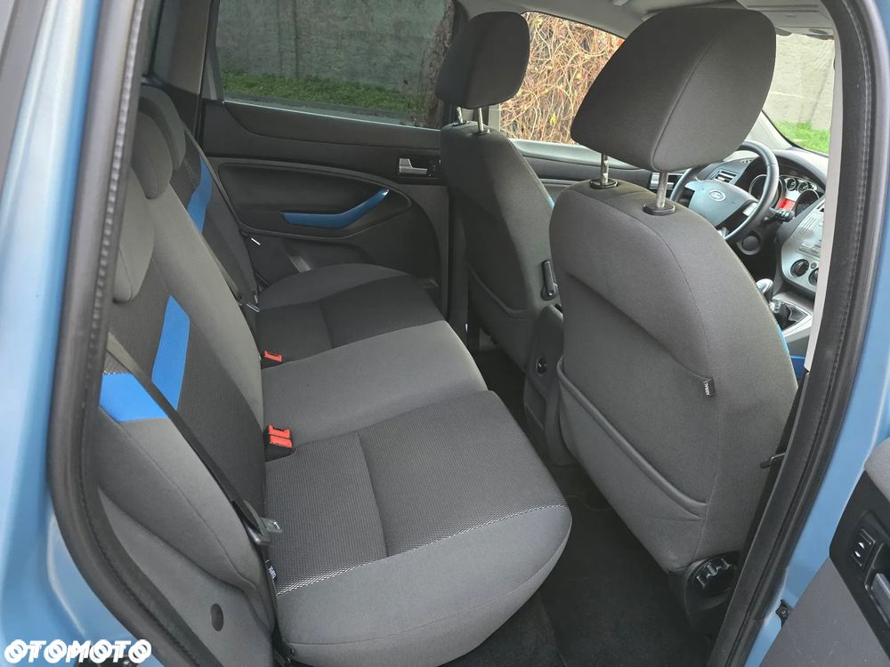 Ford Kuga 2.0 TDCi 4x4 Titanium - 14