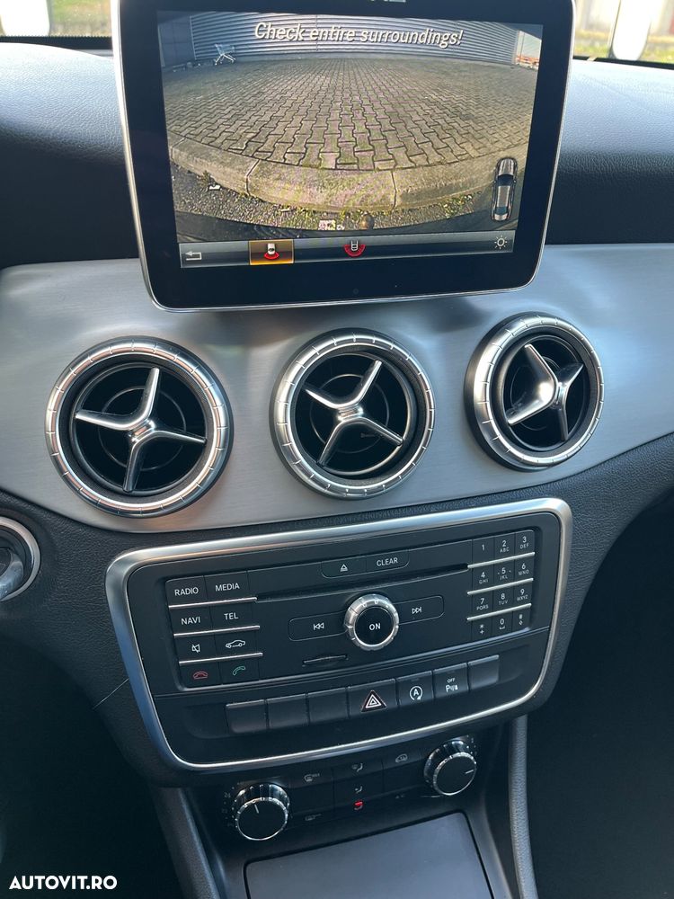 Mercedes-Benz CLA - 24