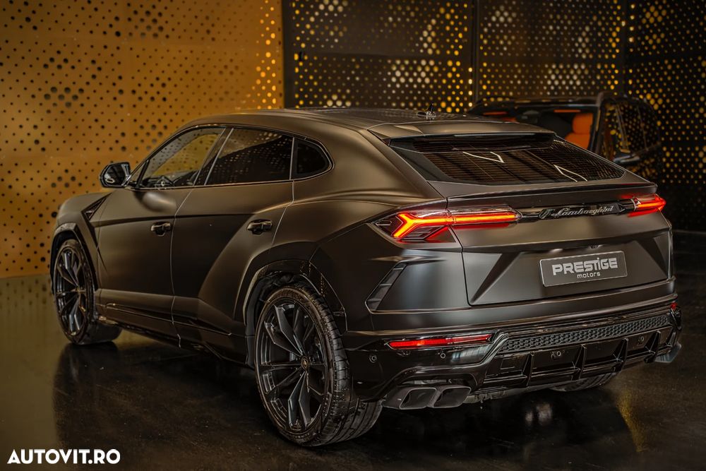 Lamborghini URUS Standard - 5