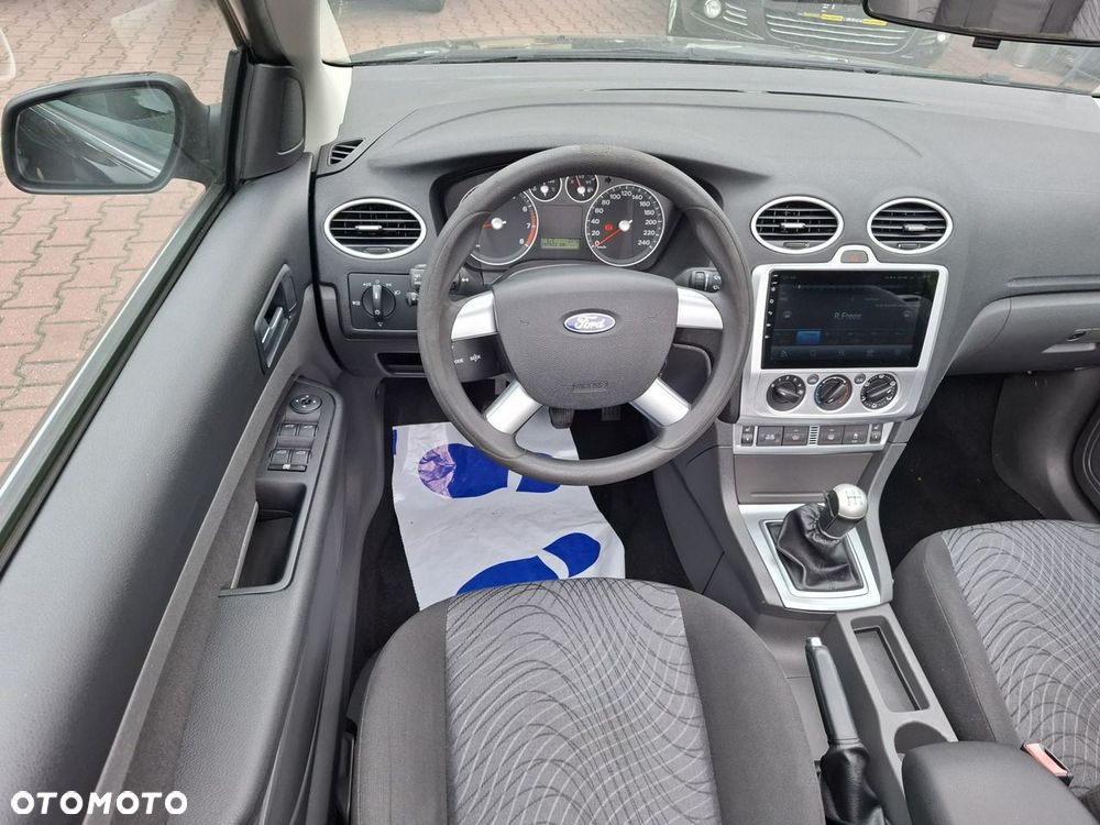 Ford Focus 2.0 Titanium EU5 - 17
