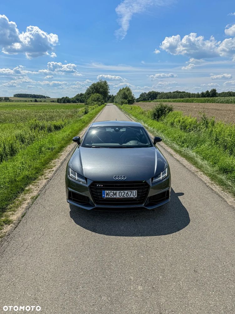 Audi TT S Coupé - 2