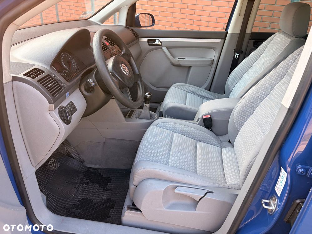Volkswagen Touran - 7