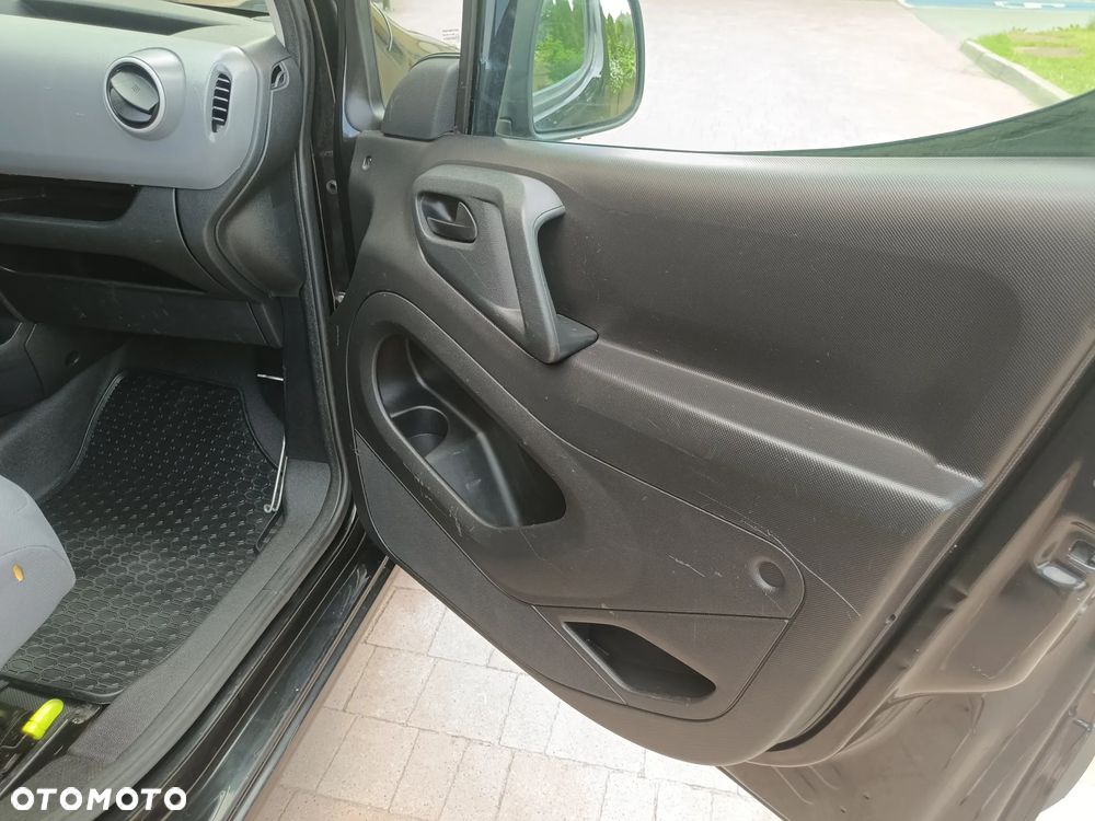 Citroën BERLINGO - 21