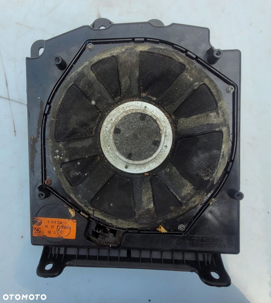 GŁOŚNIK NISKOTONOWY PRAWY LOGIC BMW E60 E61 E63 6919358 C79 - 1