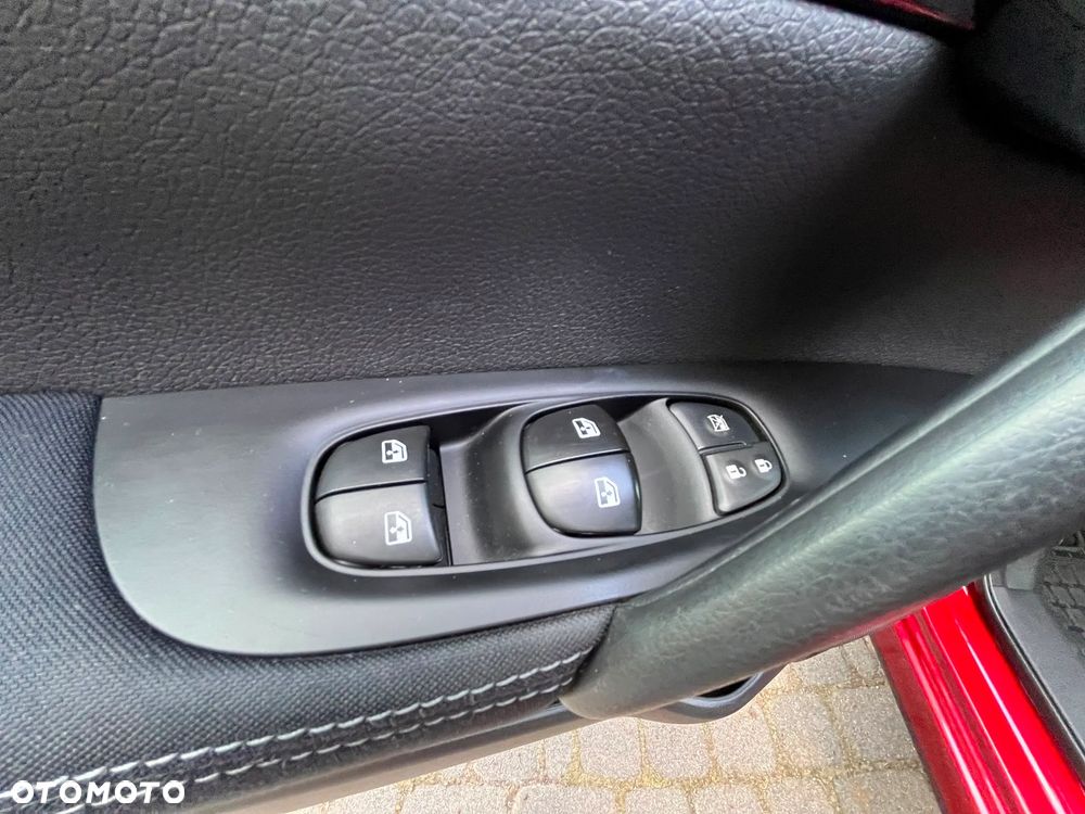 Nissan Qashqai 1.3 DIG-T Acenta EU6d - 30