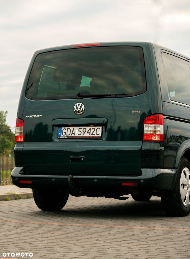 Volkswagen Multivan - 2