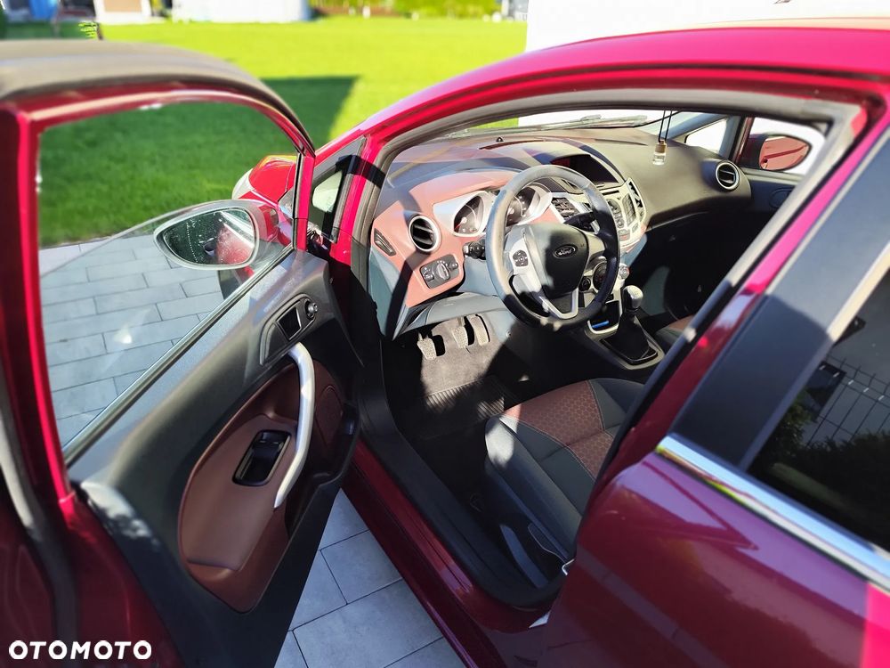 Ford Fiesta - 11