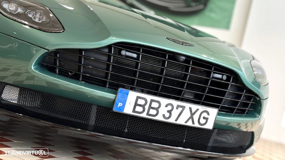 Aston Martin DB11 Coupé V8 Auto - 14