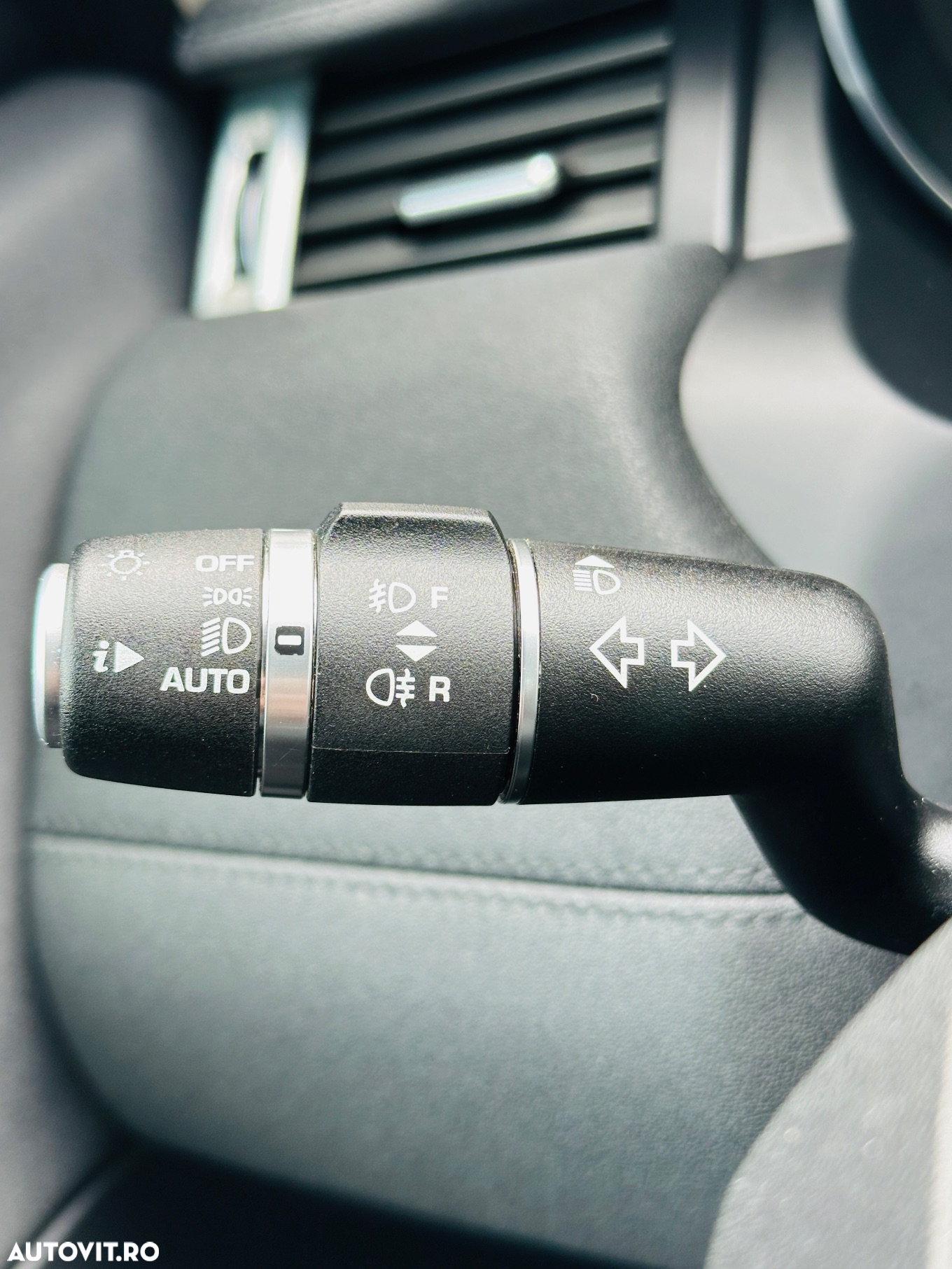 Land Rover Range Rover Evoque 2.0 l eD4 SE - 32
