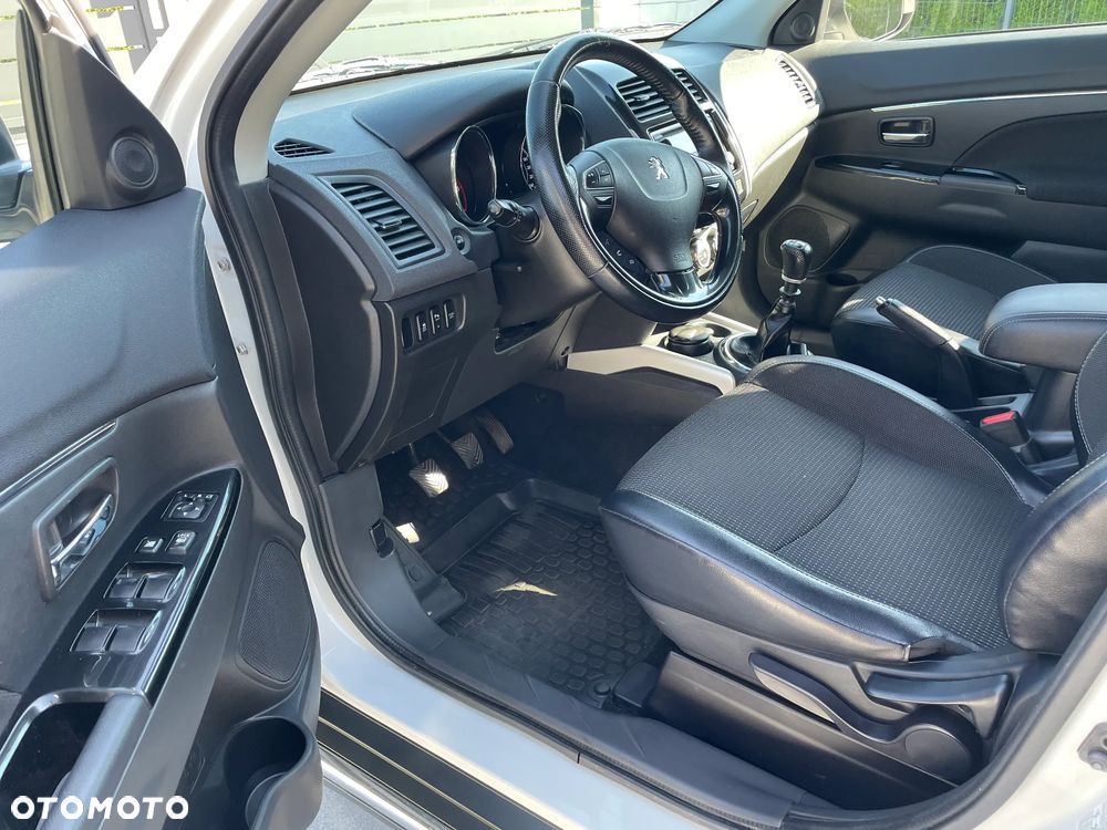 Peugeot 4008 - 12