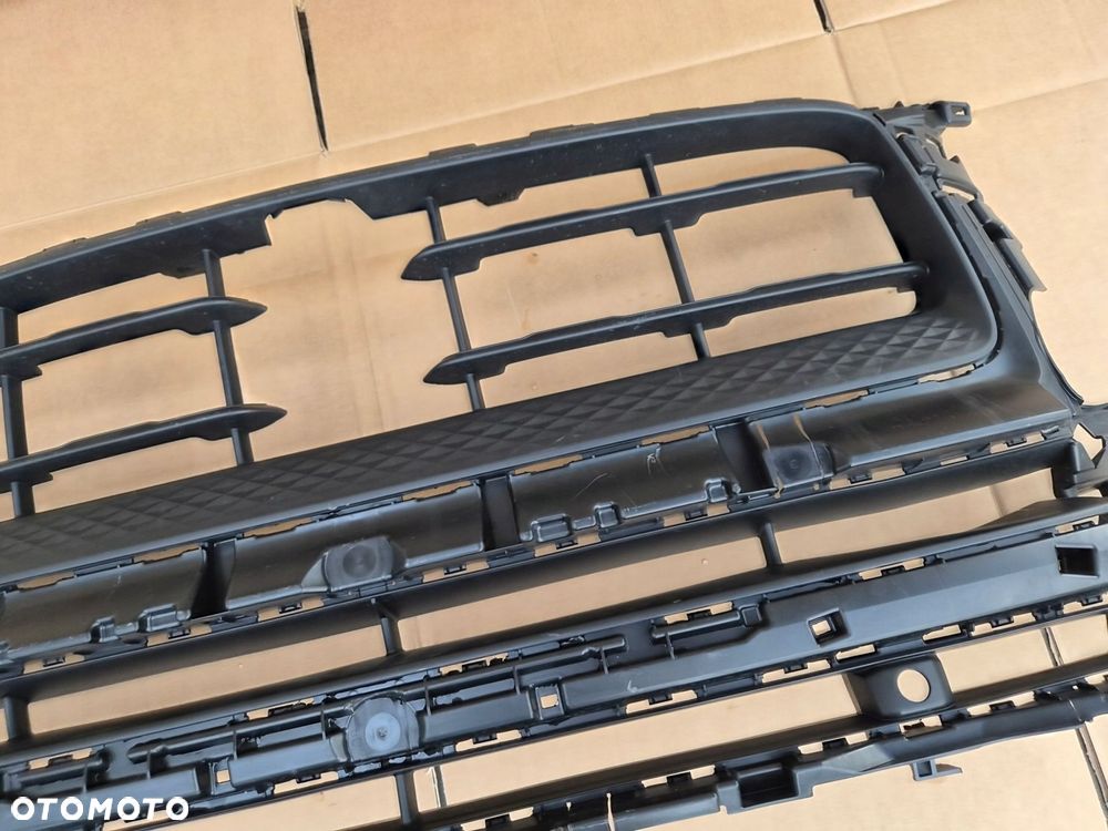 kratka zderzaka przedniego porsche macan 95b ii lift oryginał ładny stan - 4