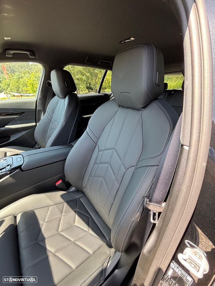 BMW 530 e Pack Desportivo M - 15