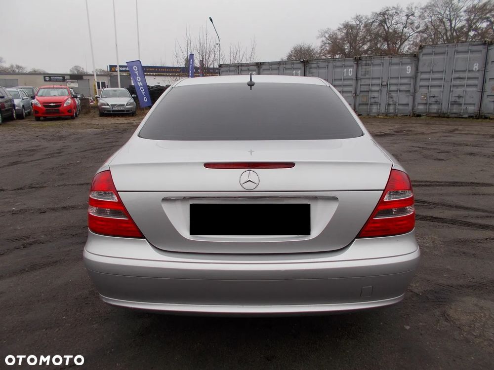 Mercedes-Benz Klasa E - 8