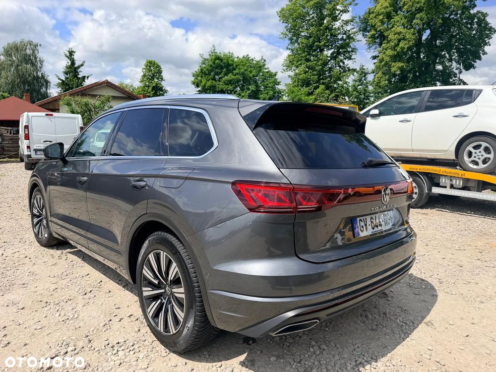 Volkswagen Touareg V6 e-Hybrid OPF 4Motion Elegance FINAL EDITION - 11