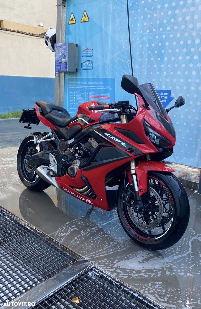 Honda CBR 650R - 2