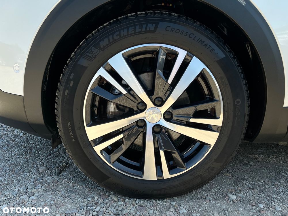 Peugeot 3008 PureTech 130 Stop & Start GPF EAT8 Allure - 36