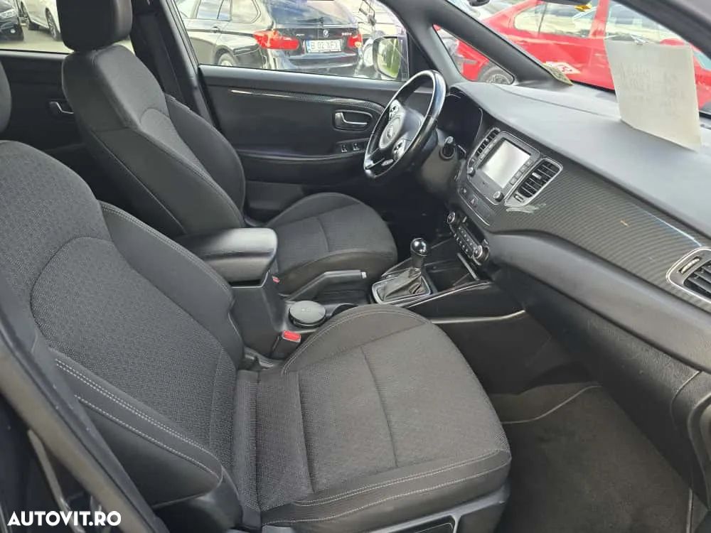 Kia Carens 1.7 CRDi Aut. Edition 7 - 9