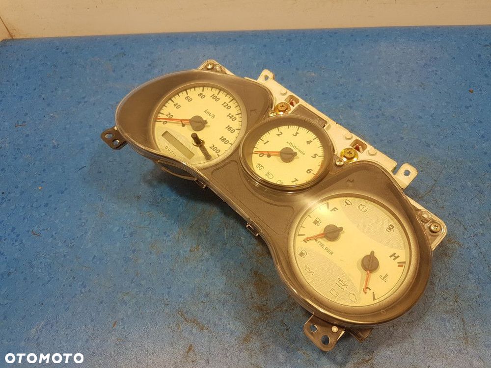 TOYOTA RAV4 II 2.0 D4D LICZNIK 83800-4A090 - 4