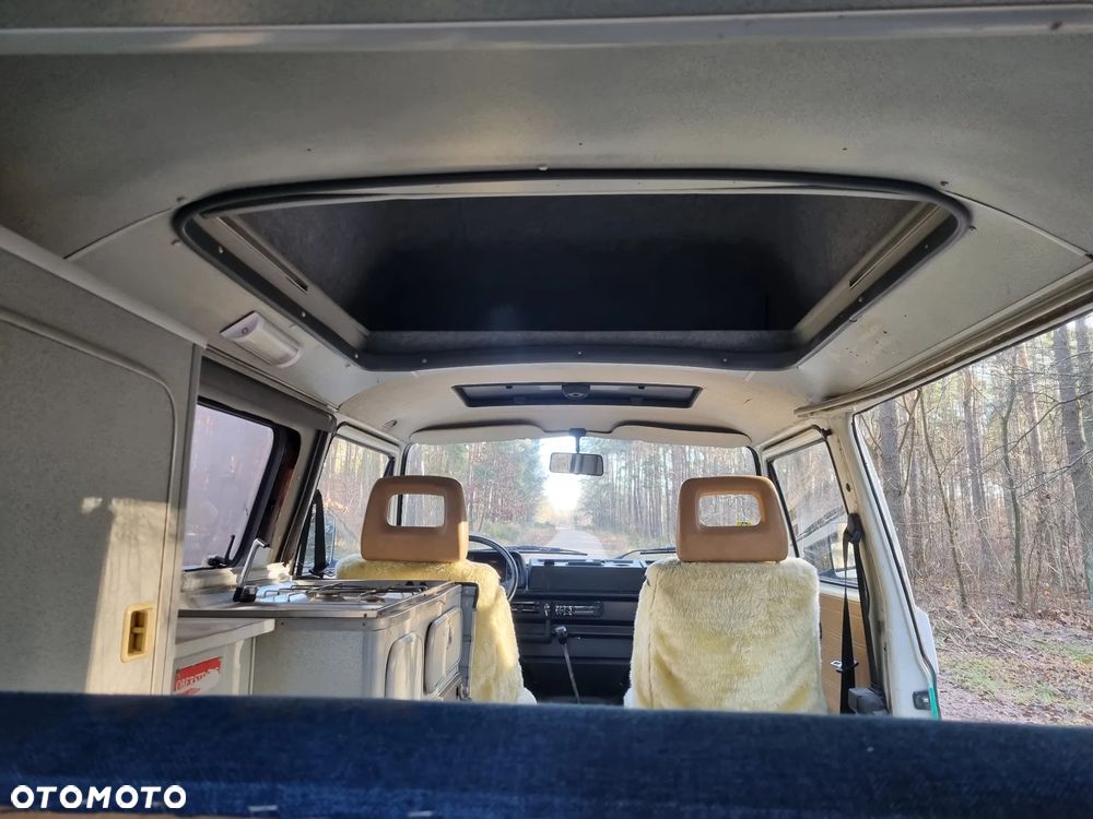 Volkswagen Transporter - 27