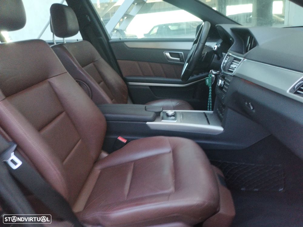 Mercedes-Benz E 300 Bluetec Hybrid Avantgarde - 12