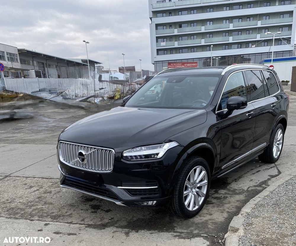 Volvo XC 90 - 1