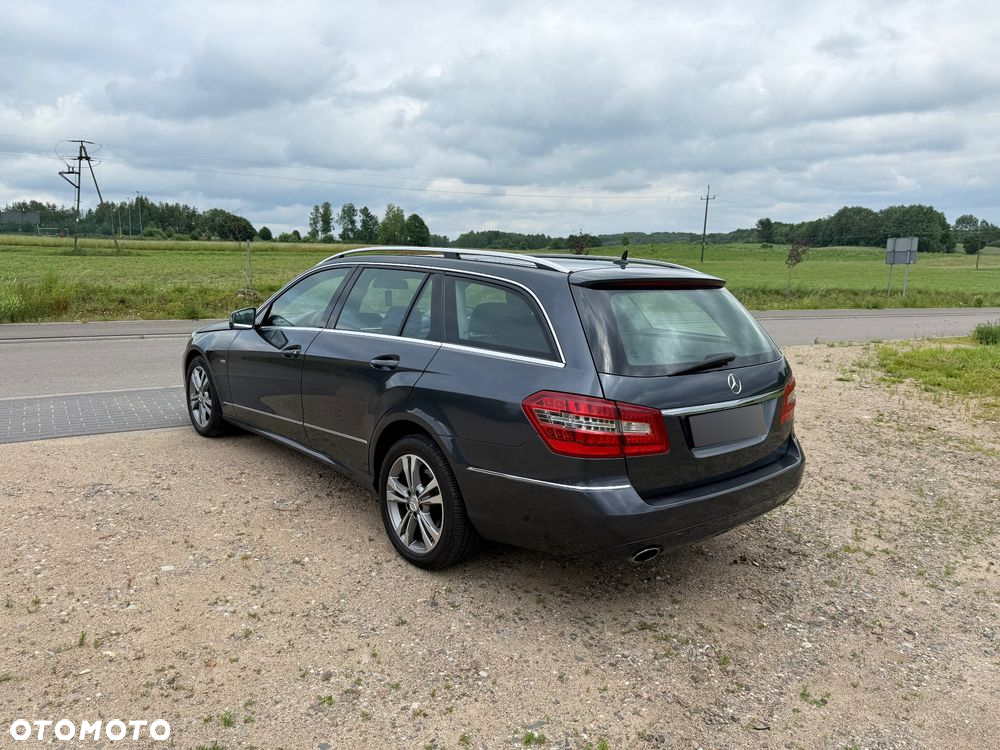 Mercedes-Benz Klasa E 350 T CDI DPF BlueEFFICIENCY 7G-TRONIC Avantgarde - 13