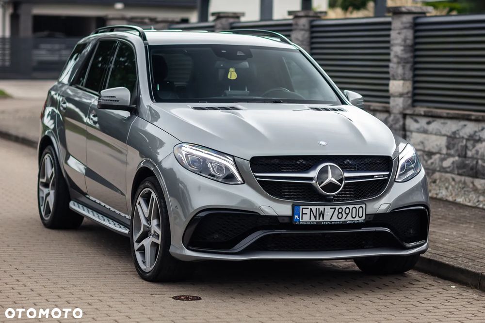 Mercedes-Benz GLE - 1