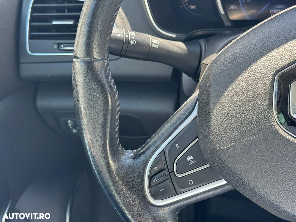 Renault Megane BLUE dCi EDC Intens - 16