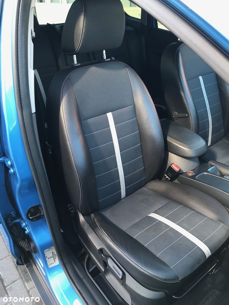Ford Kuga - 13