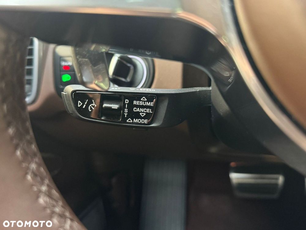 Porsche Cayenne - 18