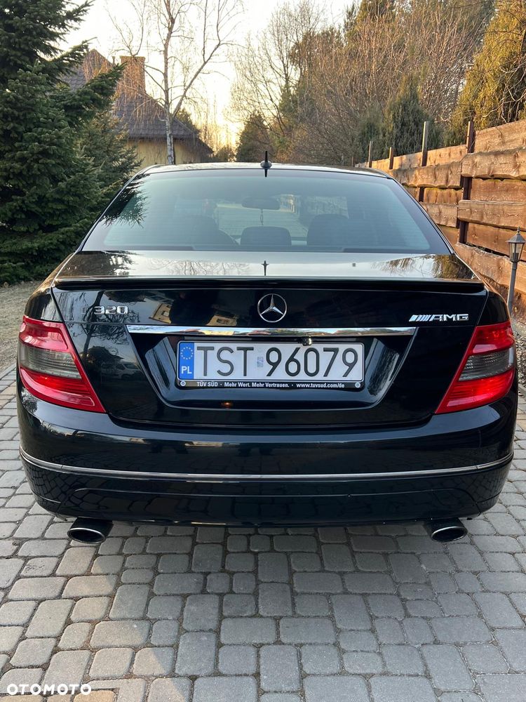 Mercedes-Benz Klasa C 320 CDI 7G-TRONIC Avantgarde Sport Edition - 22