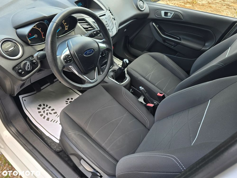 Ford Fiesta 1.25 Champions Edition - 16