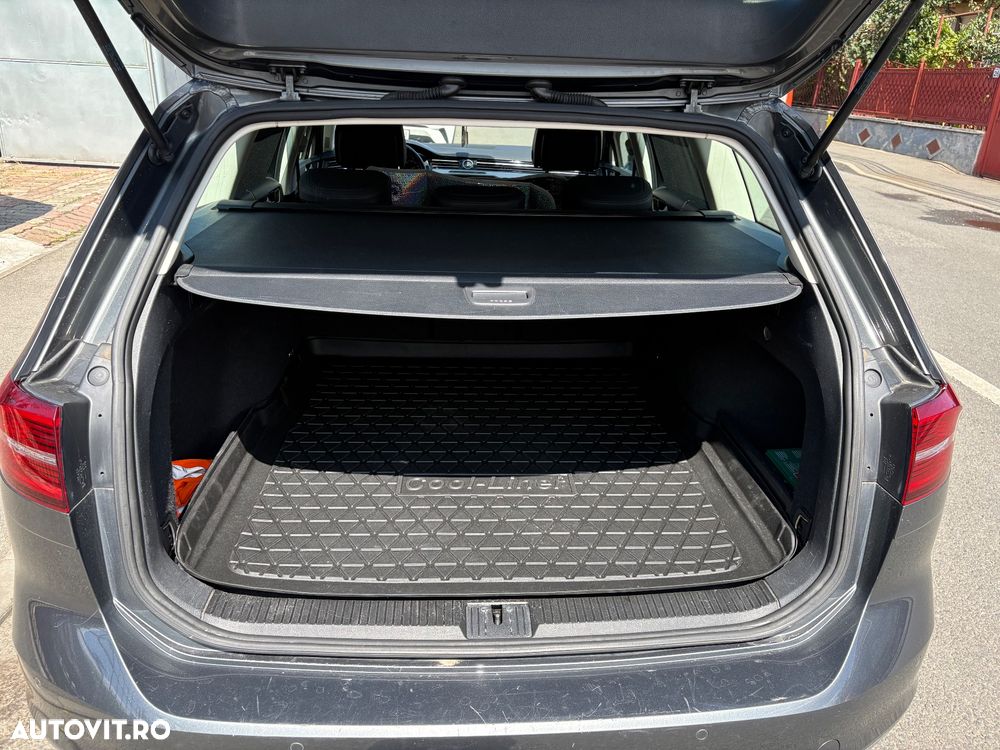 Volkswagen Passat - 10