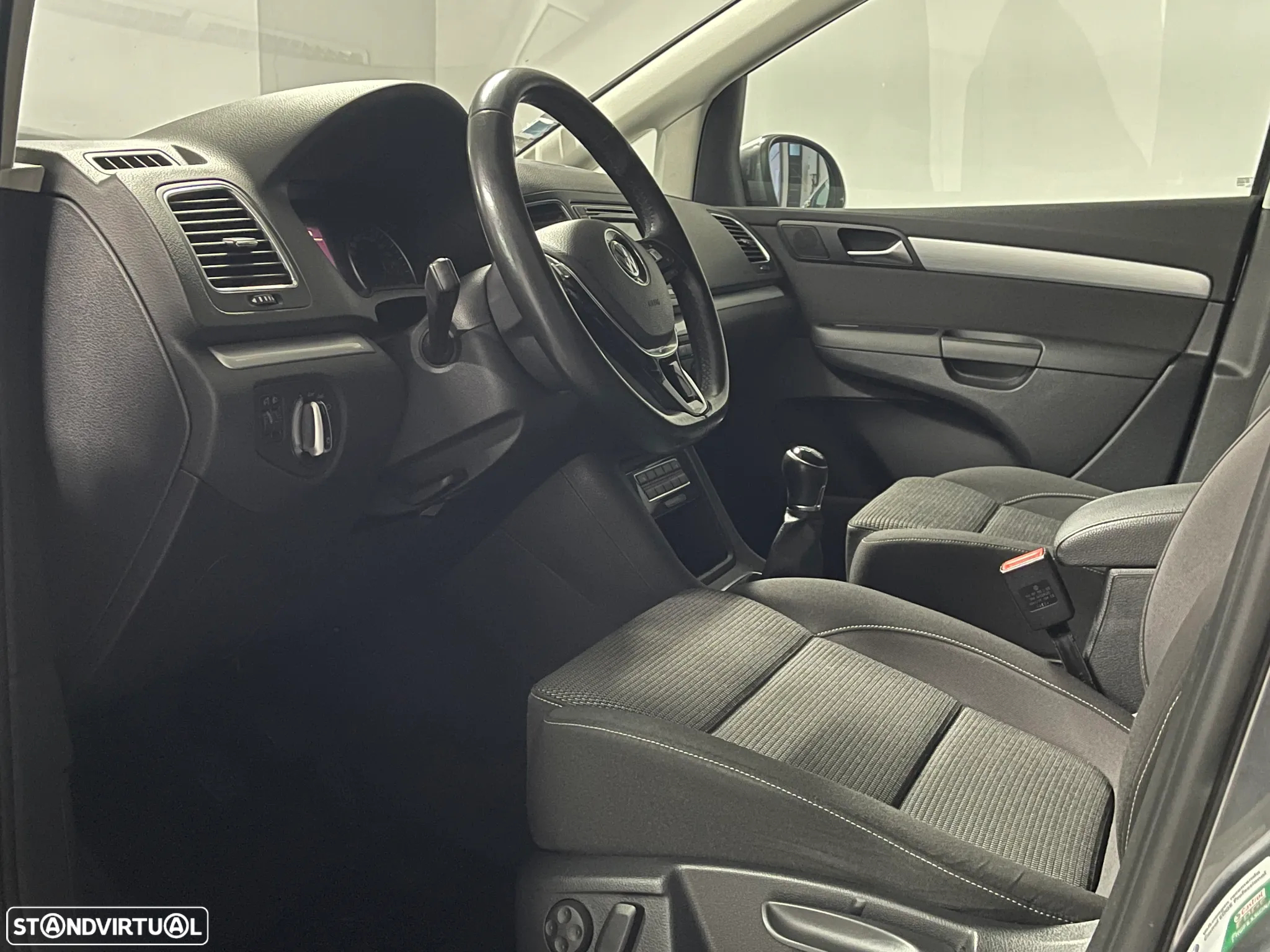 VW Sharan 2.0 TDI Confortline - 21