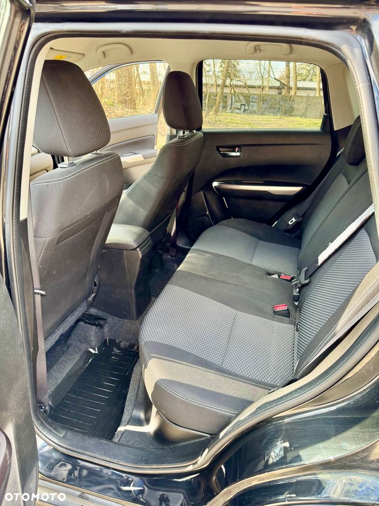 Suzuki Vitara 1.0 Boosterjet Premium 2WD - 6