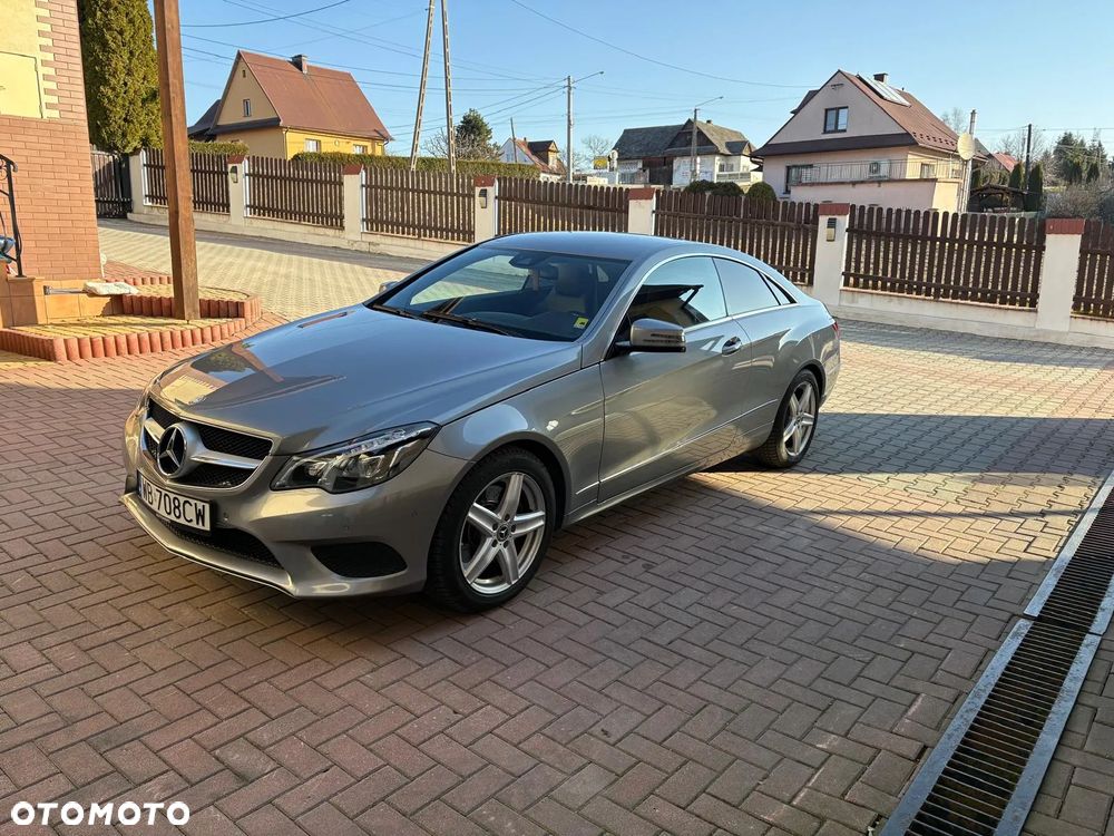 Mercedes-Benz Klasa E 250 7G-TRONIC - 3