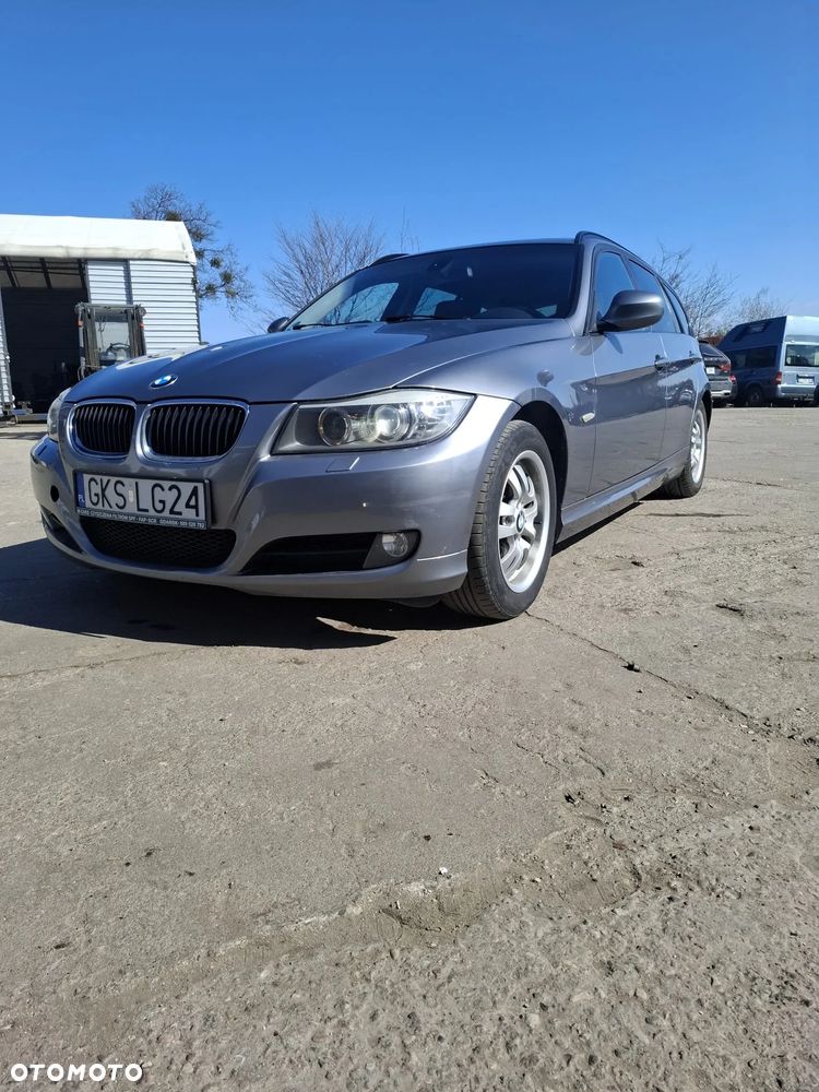 BMW Seria 3 318d Blue Performance Luxury Line - 1