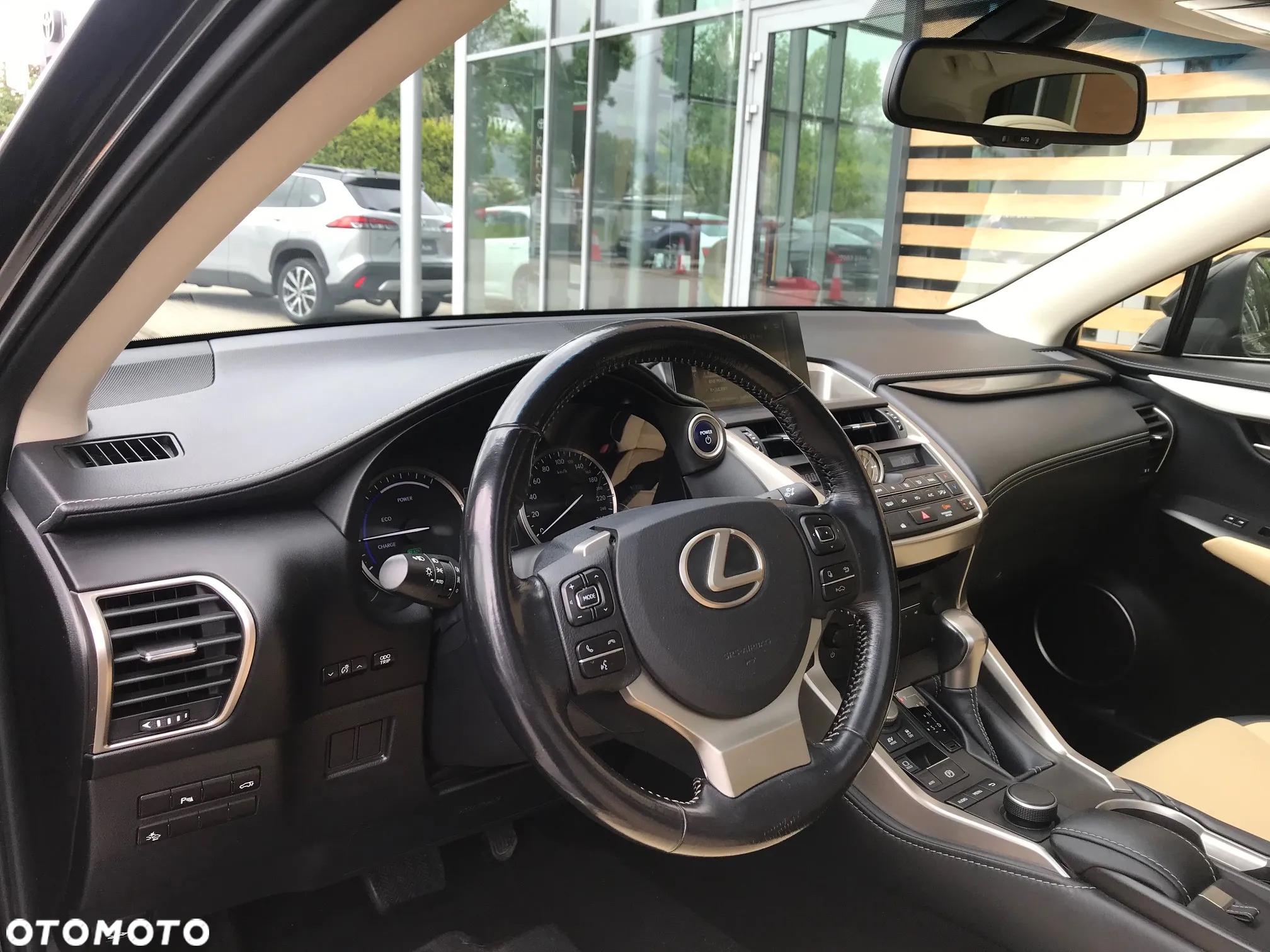 Lexus NX 300h Elegance AWD - 18
