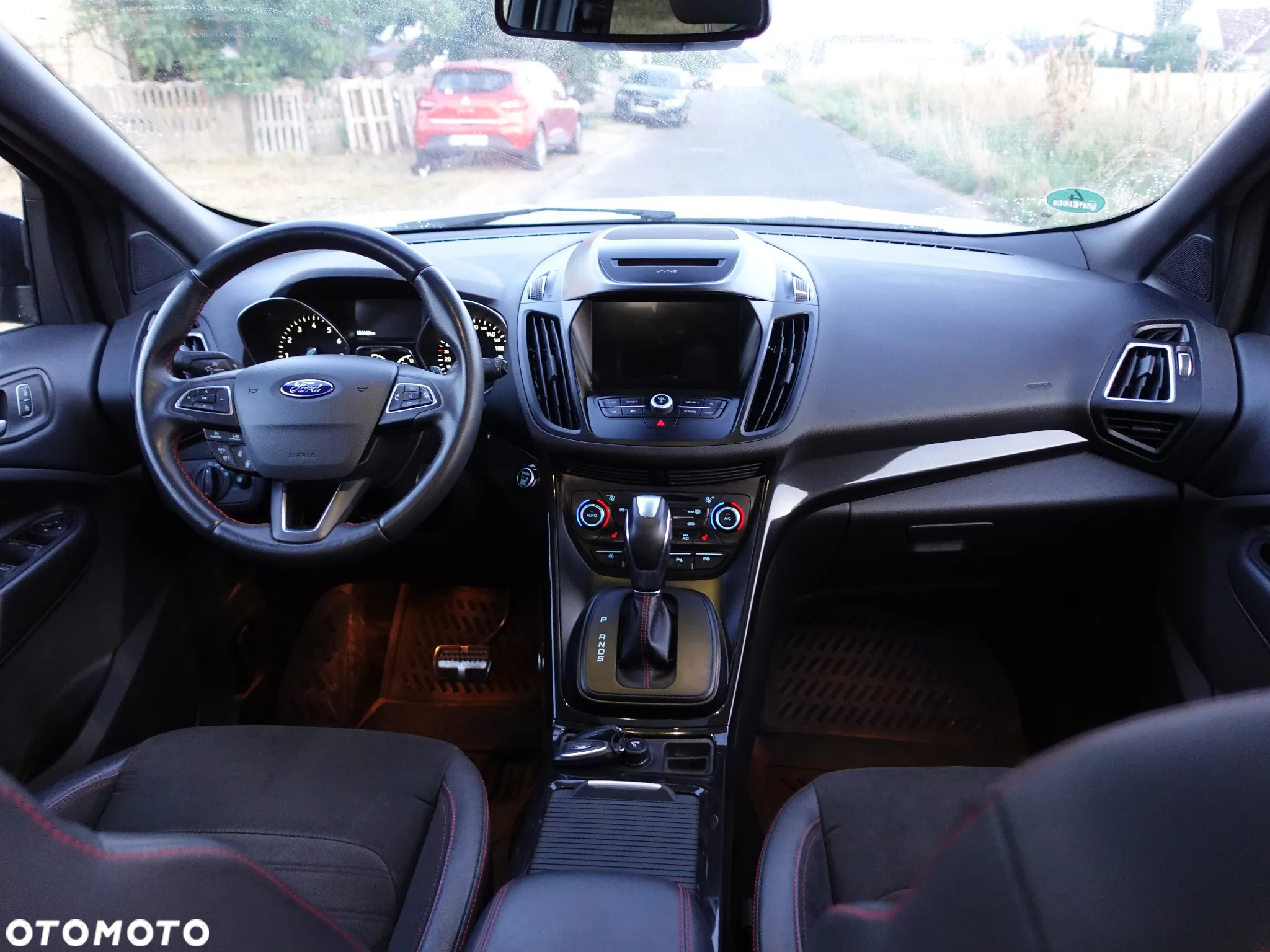 Ford Kuga 1.5 EcoBoost 4x4 ST-Line - 2