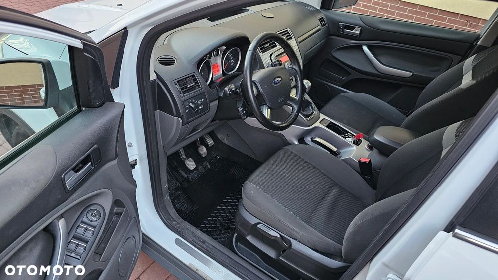 Ford Kuga 2.0 TDCi 2x4 Trend - 34