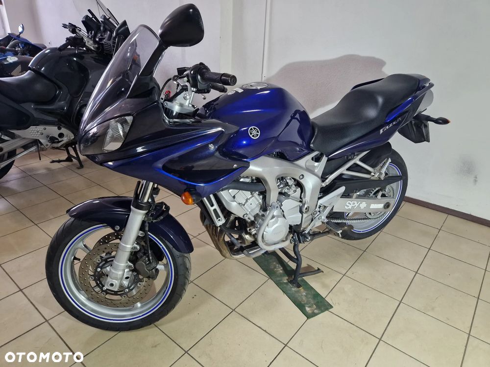 Yamaha FZ6 - 8