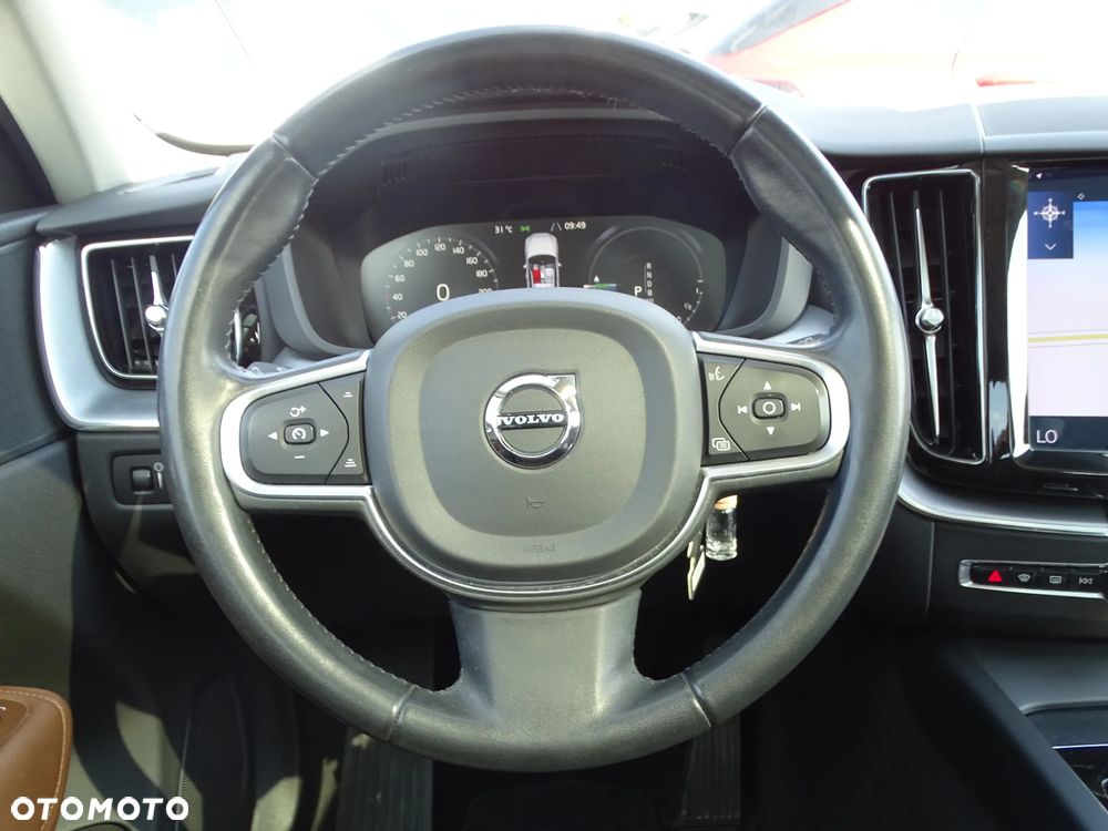 Volvo XC 60 T8 Twin Engine AWD Geartronic Momentum - 15