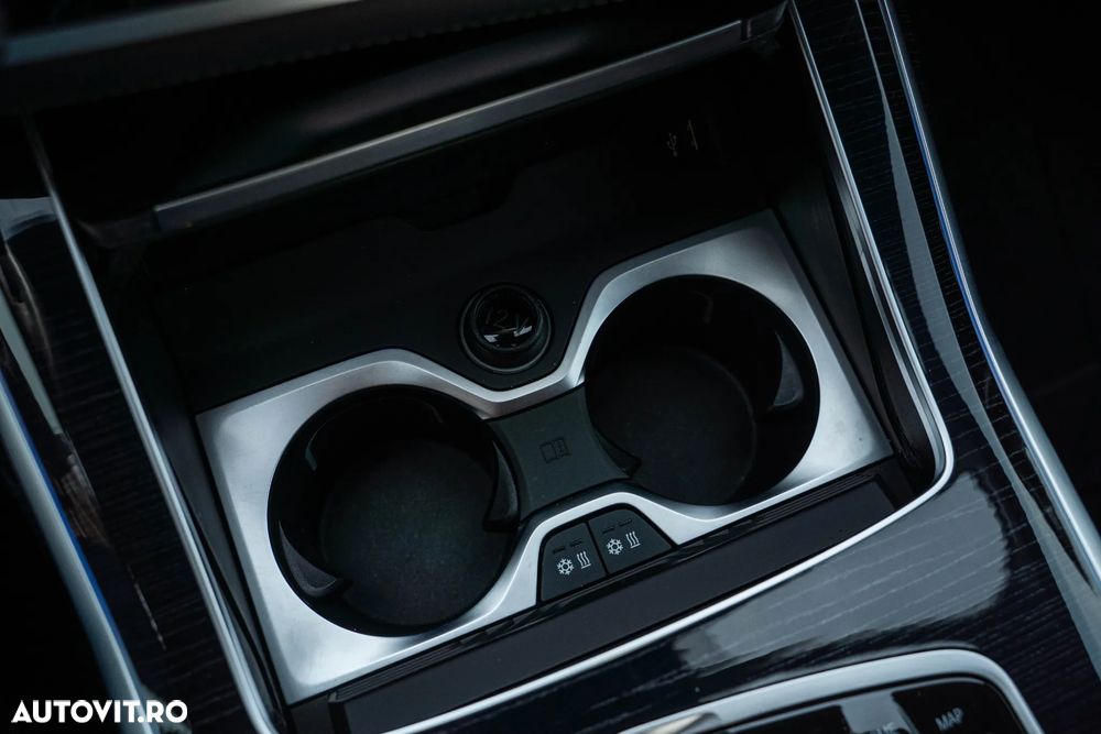 BMW X7 M60i xDrive AT MHEV - 25