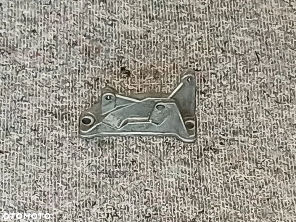 NR 23 Łapa wspornik do BMW X5 E70 3.0 7805421 - 2