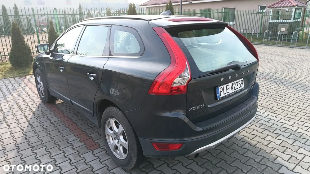 Volvo XC 60 D5 AWD Summum - 4