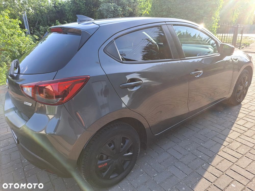 Mazda 2 - 4